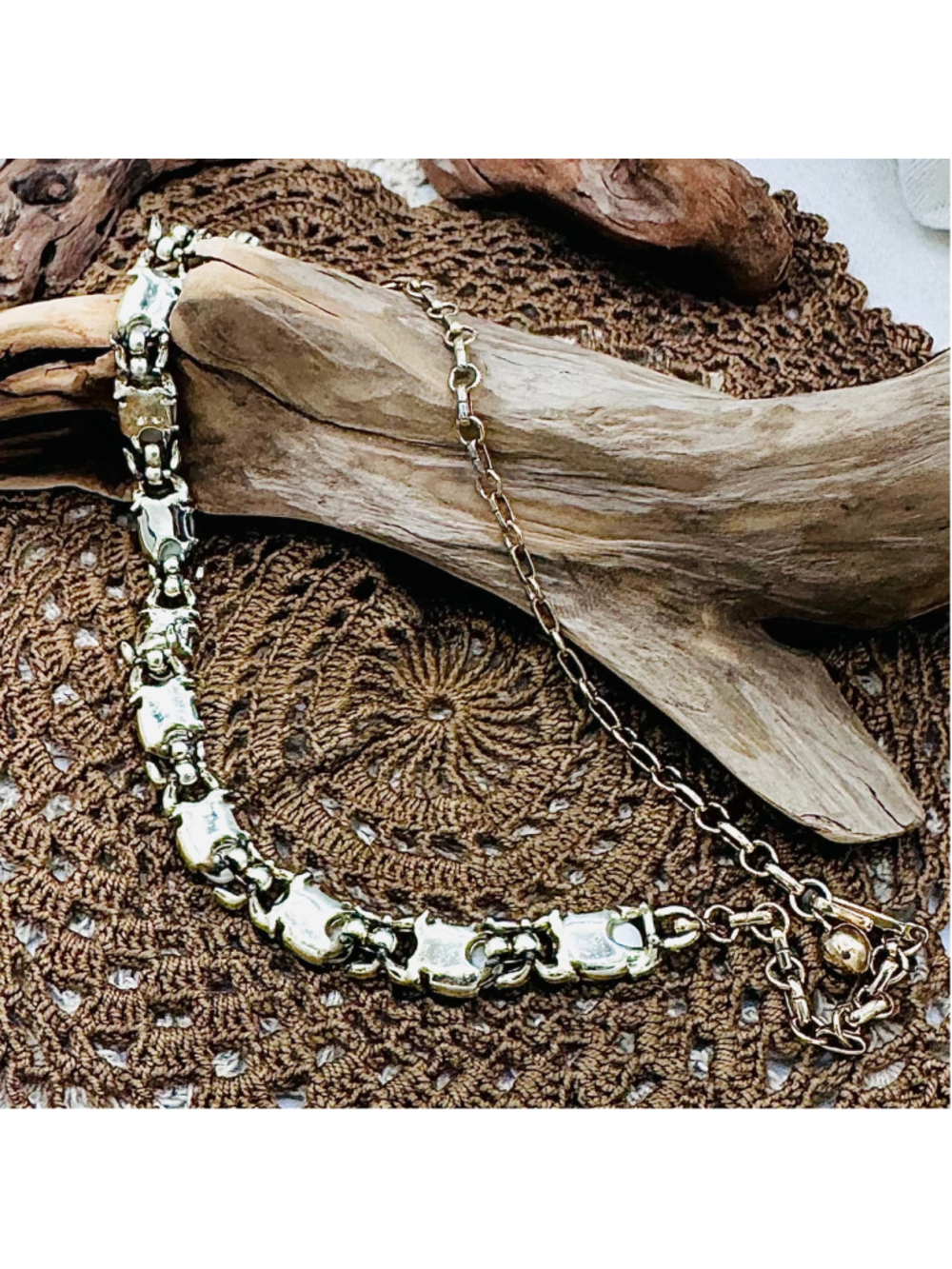 Coro White Cabochon Gold Tone Botanical Leaf Statement Necklace - Picture 8 of 8